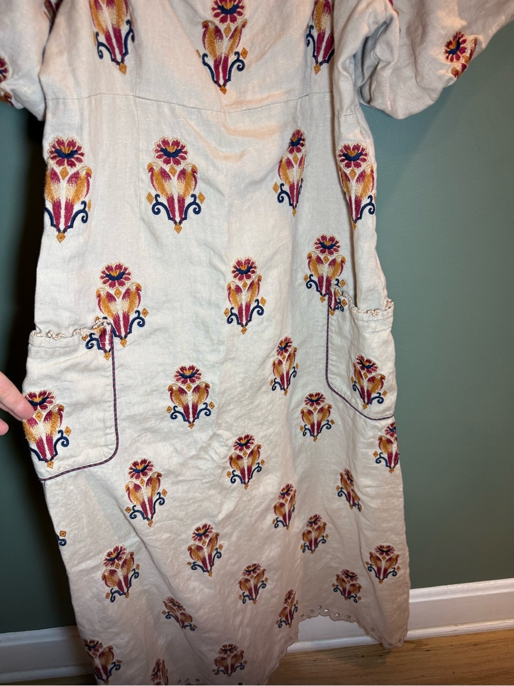 FARM Rio Beige Midi Dress with Red Embroidered Floral Print - Picture 3 of 7